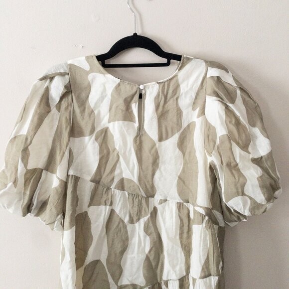 Moon River Puff Sleeve Tiered Mini Dress Beige & White Abstract Pattern M - Picture 5 of 8